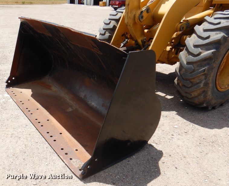 image for item DK8071 1995 Caterpillar 924F  wheel loader