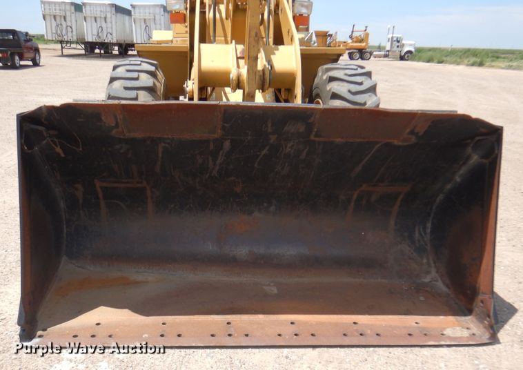 image for item DK8071 1995 Caterpillar 924F  wheel loader