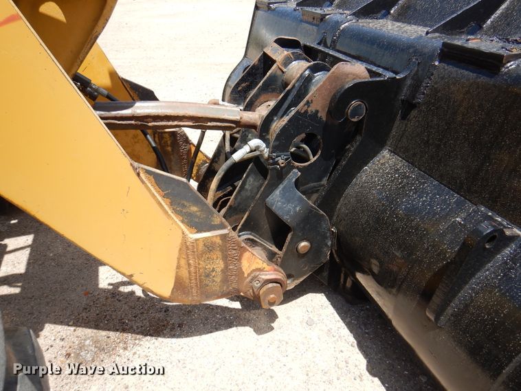 image for item DK8071 1995 Caterpillar 924F  wheel loader