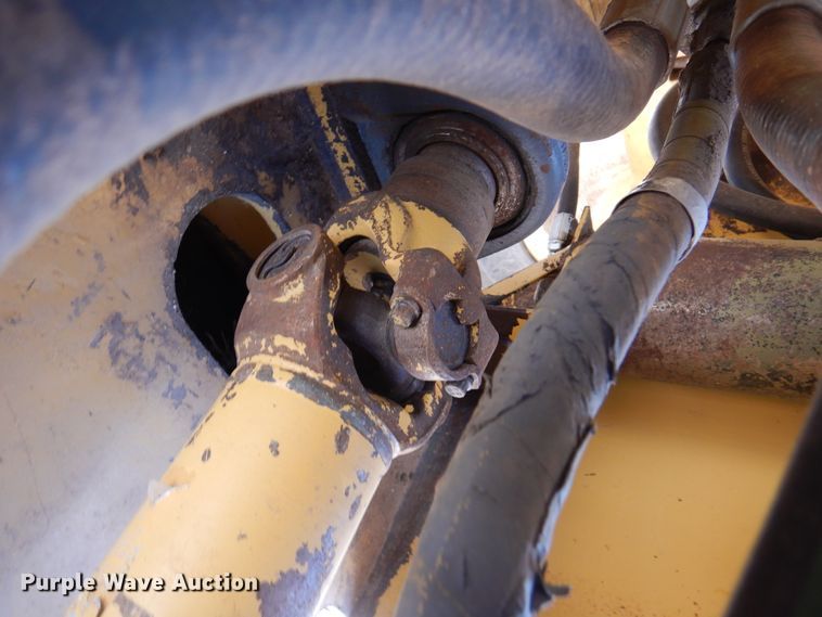 image for item DK8071 1995 Caterpillar 924F  wheel loader