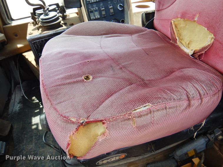 image for item DK8071 1995 Caterpillar 924F  wheel loader