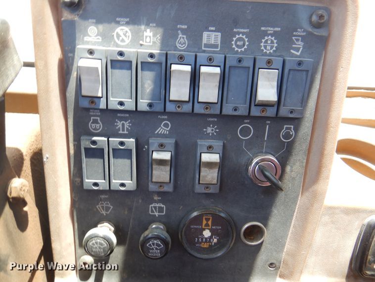 image for item DK8071 1995 Caterpillar 924F  wheel loader