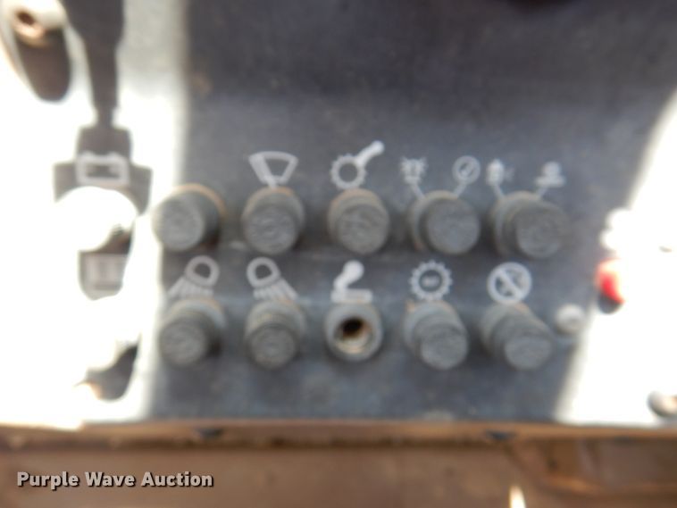 image for item DK8071 1995 Caterpillar 924F  wheel loader