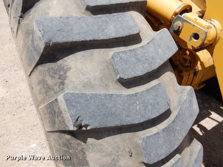 image for item DK8071 1995 Caterpillar 924F  wheel loader
