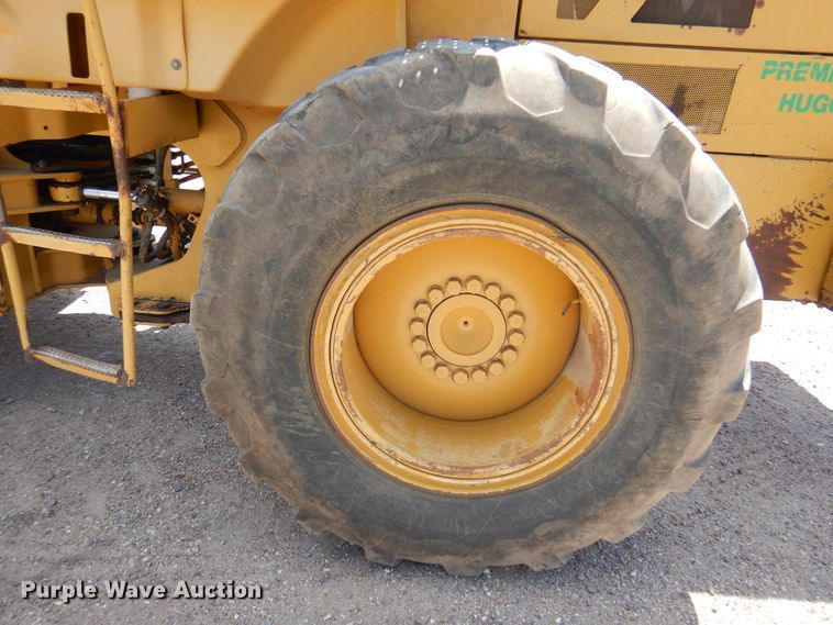 image for item DK8071 1995 Caterpillar 924F  wheel loader