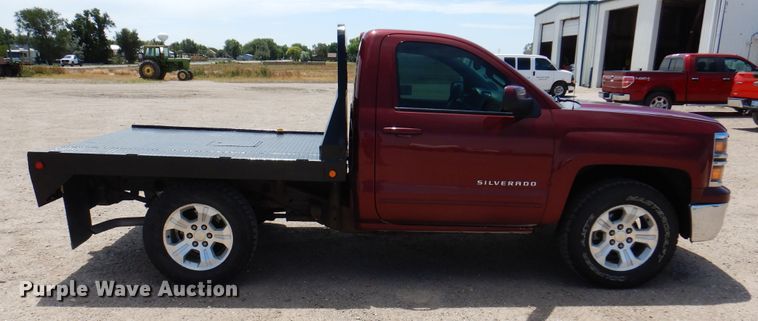 image for item DK8072 2015 Chevrolet Silverado 1500  flatbed pickup truck
