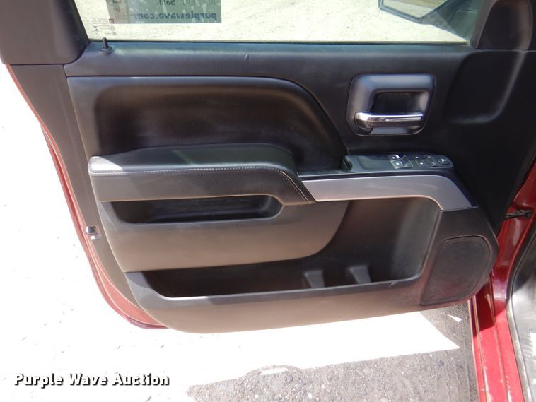 image for item DK8072 2015 Chevrolet Silverado 1500  flatbed pickup truck