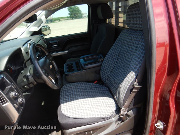 image for item DK8072 2015 Chevrolet Silverado 1500  flatbed pickup truck