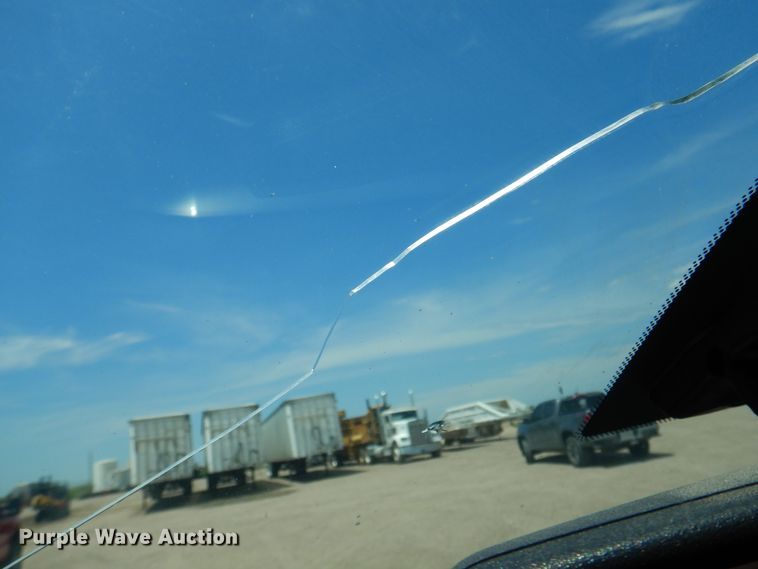 image for item DK8072 2015 Chevrolet Silverado 1500  flatbed pickup truck