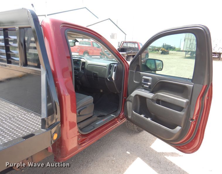 image for item DK8072 2015 Chevrolet Silverado 1500  flatbed pickup truck