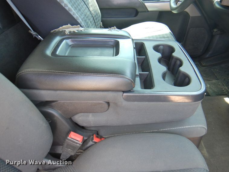 image for item DK8072 2015 Chevrolet Silverado 1500  flatbed pickup truck