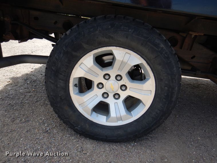 image for item DK8072 2015 Chevrolet Silverado 1500  flatbed pickup truck