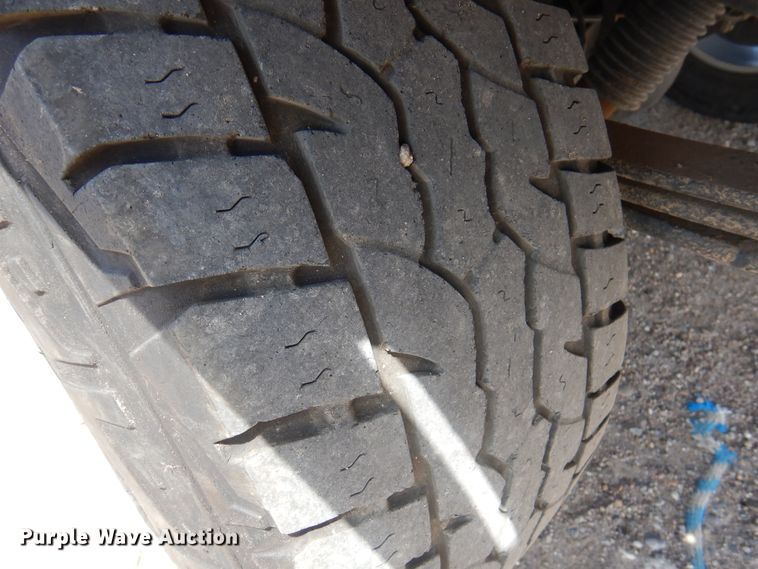 image for item DK8072 2015 Chevrolet Silverado 1500  flatbed pickup truck