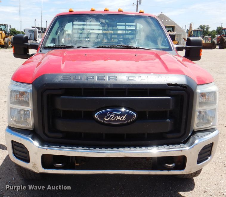 image for item DK8073 2015 Ford F350 Super Duty  bale bed pickup truck