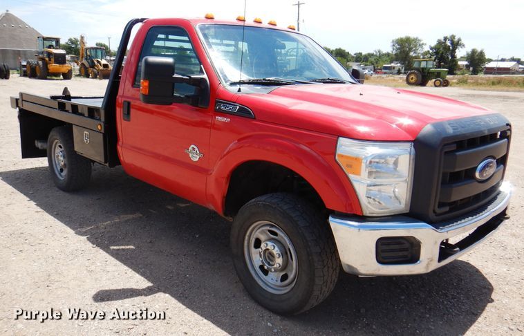 image for item DK8073 2015 Ford F350 Super Duty  bale bed pickup truck