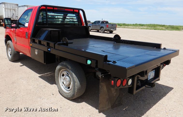 image for item DK8073 2015 Ford F350 Super Duty  bale bed pickup truck