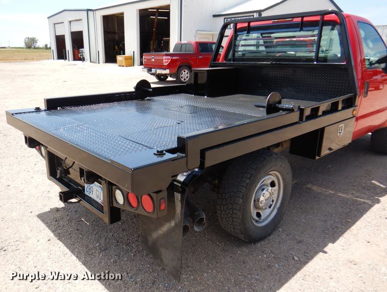 image for item DK8073 2015 Ford F350 Super Duty  bale bed pickup truck