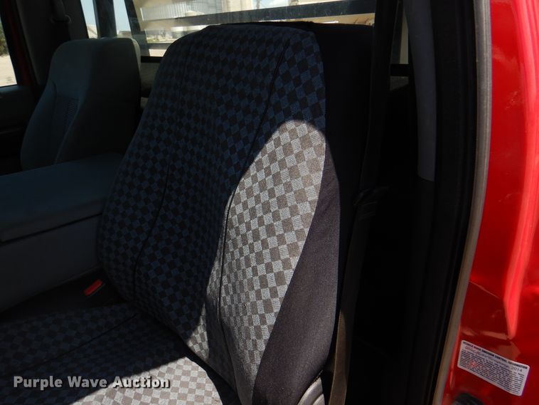 image for item DK8073 2015 Ford F350 Super Duty  bale bed pickup truck