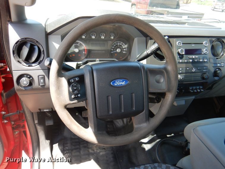 image for item DK8073 2015 Ford F350 Super Duty  bale bed pickup truck