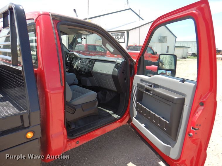 image for item DK8073 2015 Ford F350 Super Duty  bale bed pickup truck