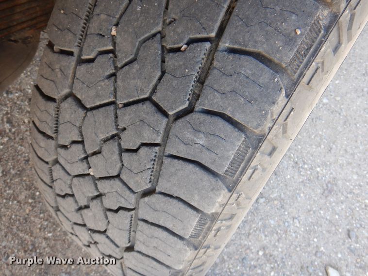 image for item DK8073 2015 Ford F350 Super Duty  bale bed pickup truck