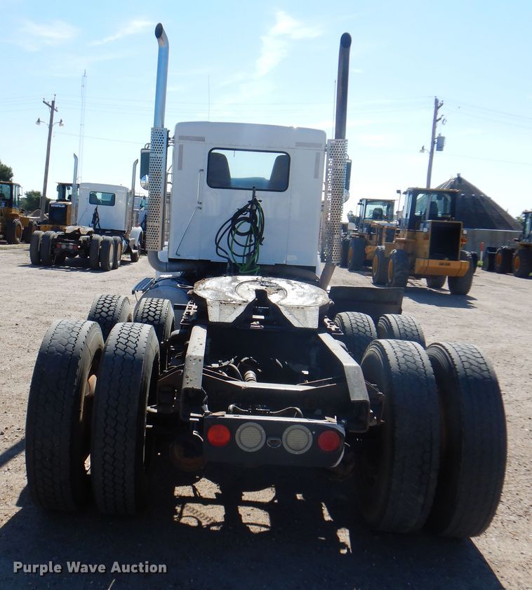 image for item DK8075 2011 Kenworth W900  semi truck