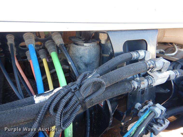 image for item DK8075 2011 Kenworth W900  semi truck