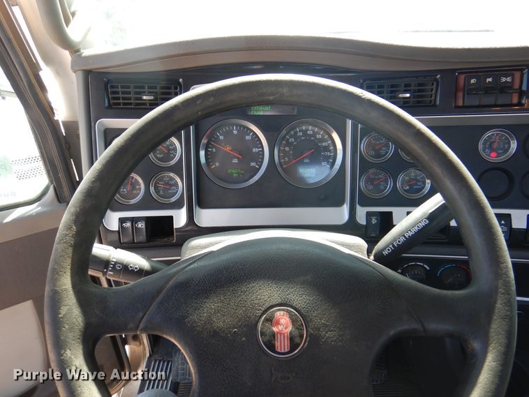 image for item DK8075 2011 Kenworth W900  semi truck