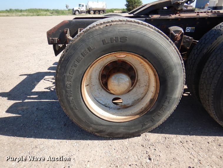 image for item DK8075 2011 Kenworth W900  semi truck