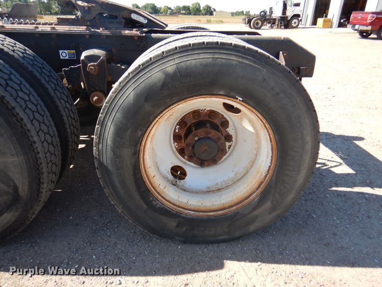 image for item DK8075 2011 Kenworth W900  semi truck