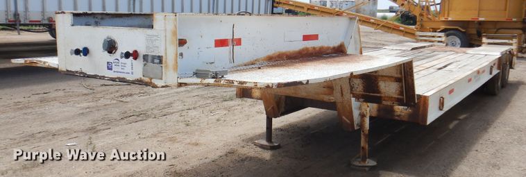 image for item DK8077 1976 Fruehauf  equipment trailer