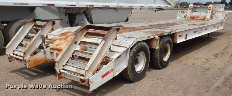 image for item DK8077 1976 Fruehauf  equipment trailer