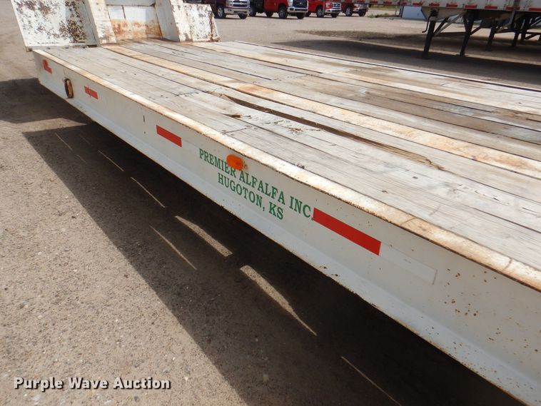 image for item DK8077 1976 Fruehauf  equipment trailer