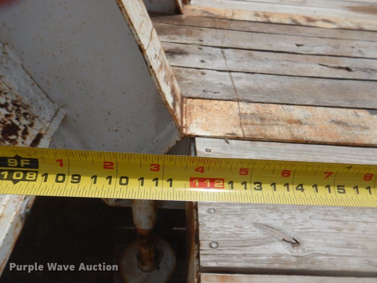 image for item DK8077 1976 Fruehauf  equipment trailer