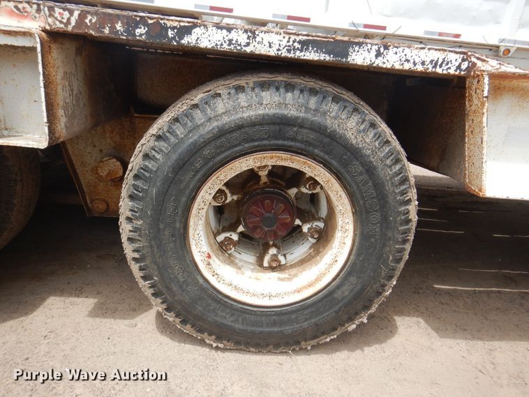 image for item DK8077 1976 Fruehauf  equipment trailer