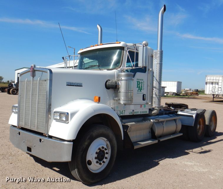 image for item DK8079 2012 Kenworth W900  semi truck