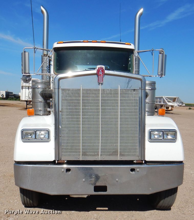 image for item DK8079 2012 Kenworth W900  semi truck