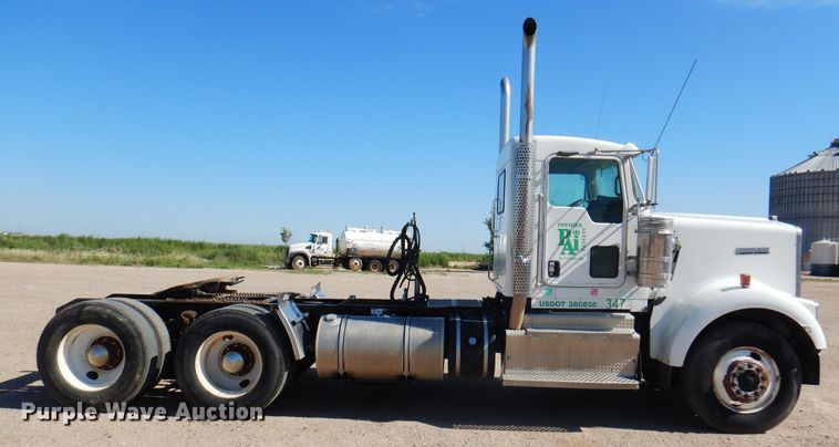 image for item DK8079 2012 Kenworth W900  semi truck