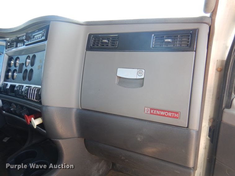 image for item DK8079 2012 Kenworth W900  semi truck