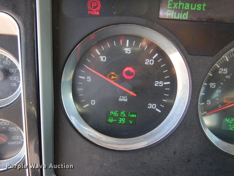 image for item DK8079 2012 Kenworth W900  semi truck