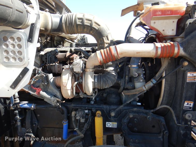 image for item DK8079 2012 Kenworth W900  semi truck