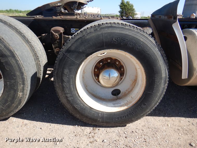 image for item DK8079 2012 Kenworth W900  semi truck