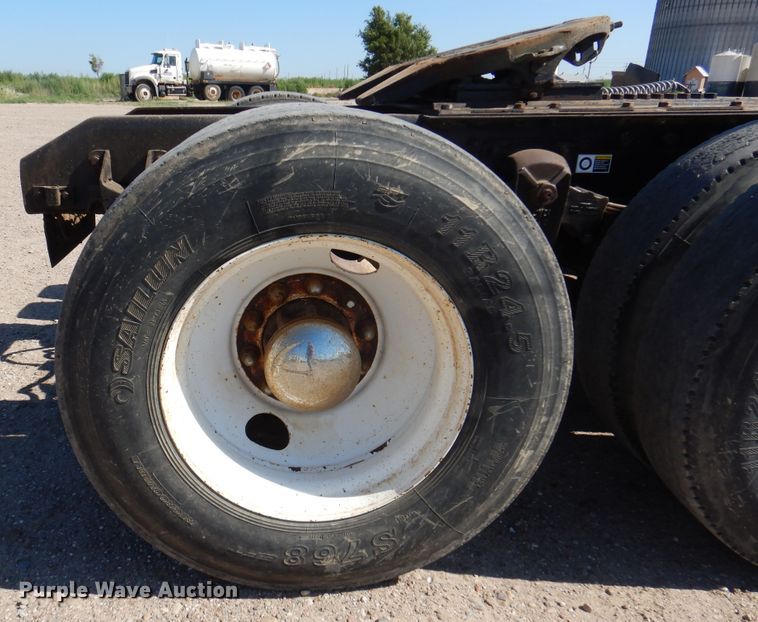 image for item DK8079 2012 Kenworth W900  semi truck