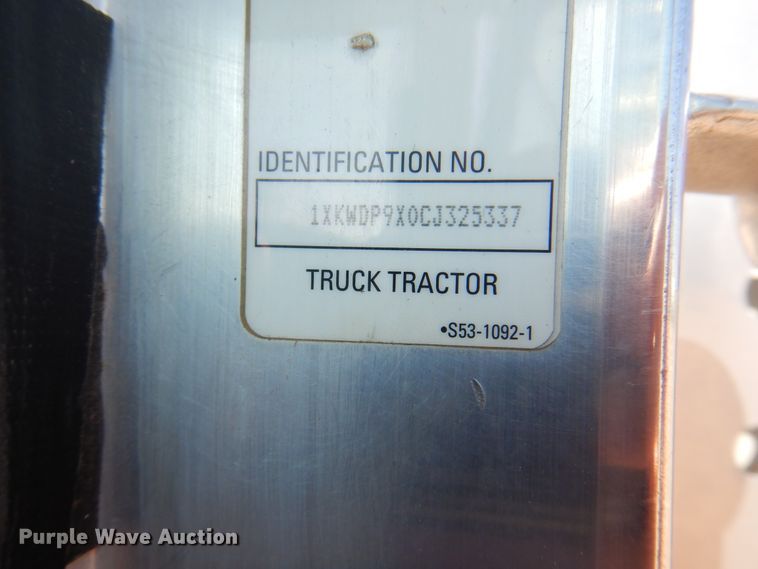 image for item DK8079 2012 Kenworth W900  semi truck