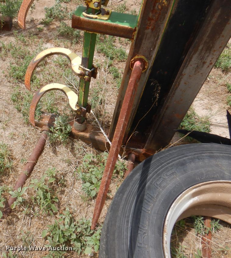 image for item DK8082 80"W bale grapple