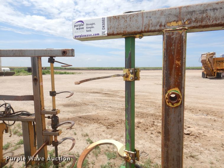 image for item DK8082 80"W bale grapple