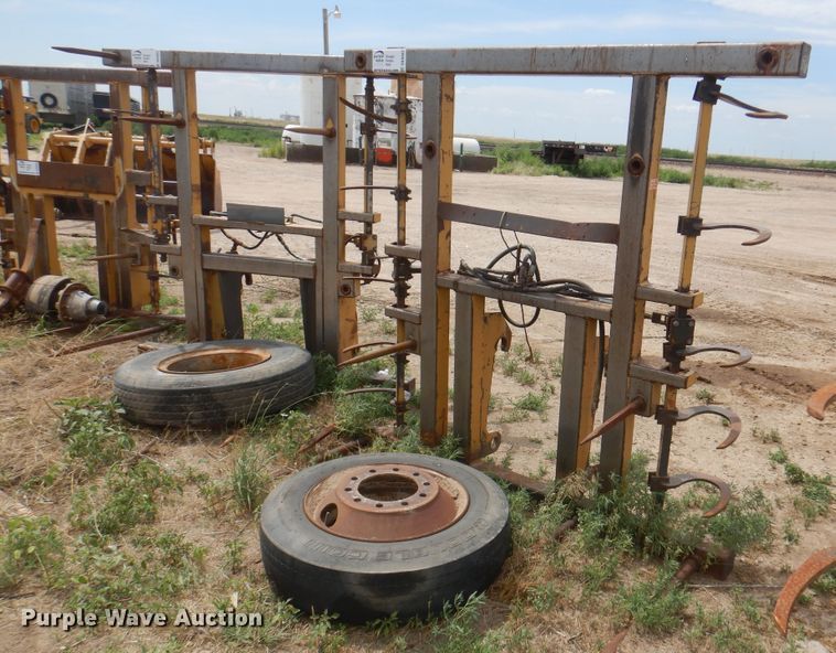 image for item DK8083 80"W bale grapple