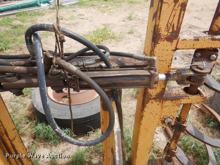 image for item DK8083 80"W bale grapple