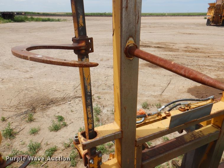 image for item DK8084 80"W bale grapple