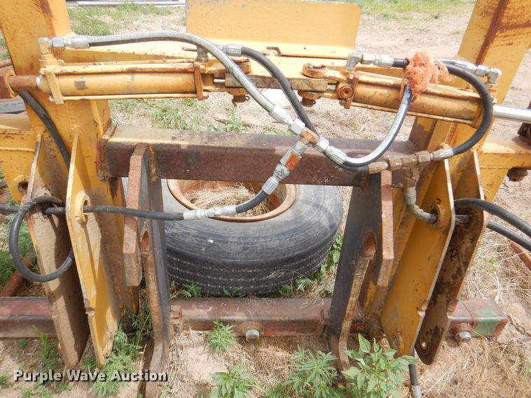 image for item DK8084 80"W bale grapple